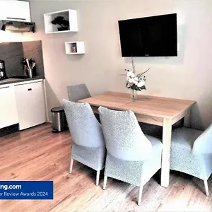  Appartement T2 Moderne Et Calme Luchon Centre Proche Tous Commerces
